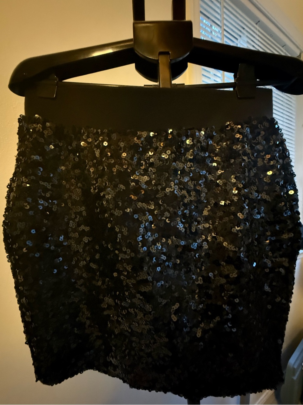 Torrid size 00 Black Sequin Mini Skirt -stretchy